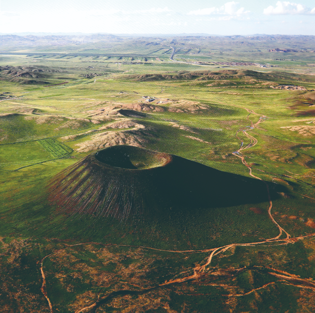 【4A】乌兰察布市察右后旗乌兰哈达火山地质公园