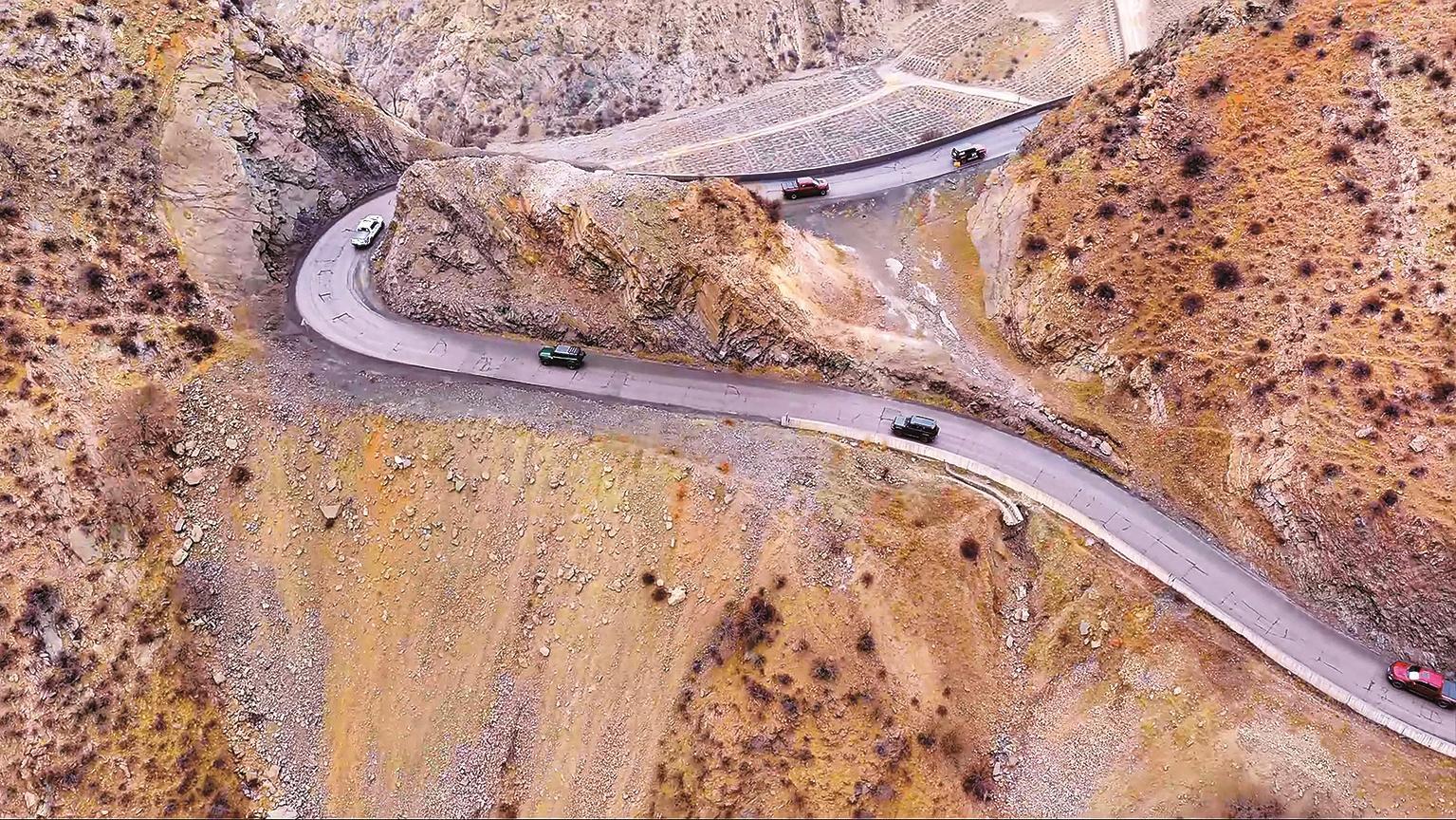 “越·九峰 渡·阴山”土乌小道汽车越野集结赛发车